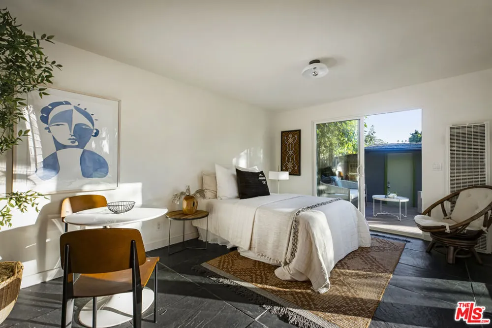 1632 Maltman Avenue Los Angeles, CA 90026