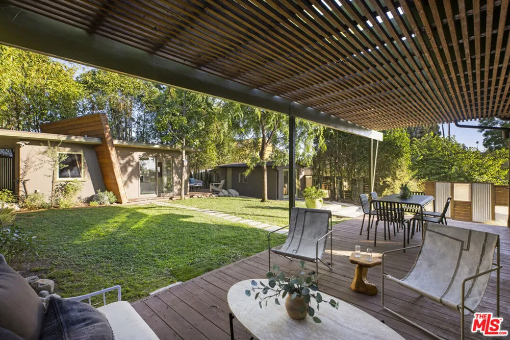 1632 Maltman Avenue Los Angeles, CA 90026