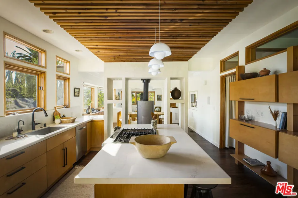 1632 Maltman Avenue Los Angeles, CA 90026