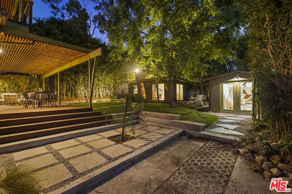 1632 Maltman Avenue Los Angeles, CA 90026