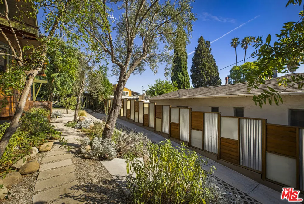 1632 Maltman Avenue Los Angeles, CA 90026