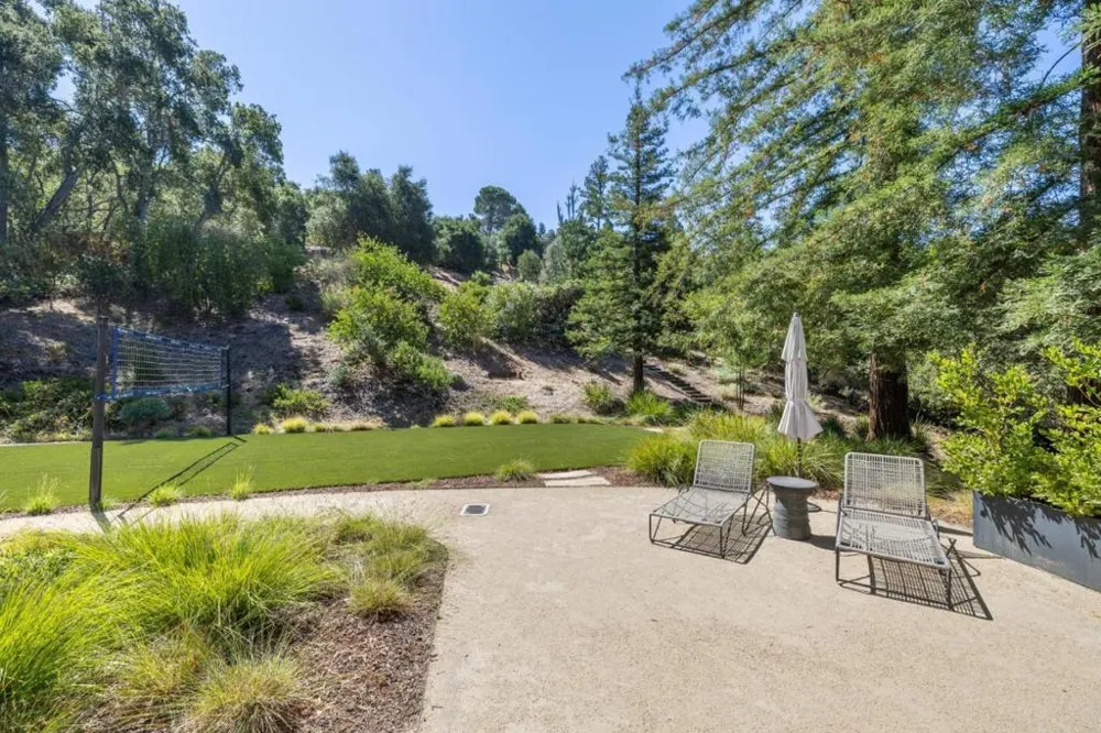160 Fawn Lane Portola Valley, CA 94028