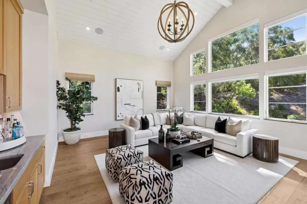 160 Fawn Lane Portola Valley, CA 94028