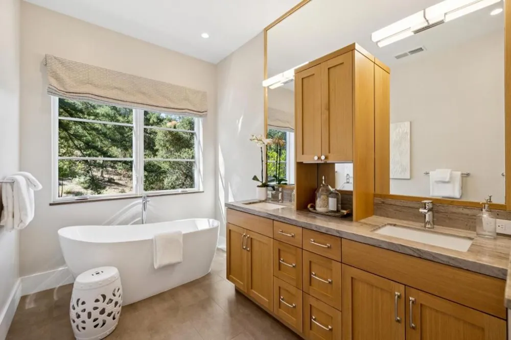 160 Fawn Lane Portola Valley, CA 94028