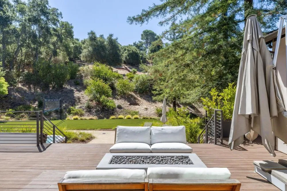 160 Fawn Lane Portola Valley, CA 94028
