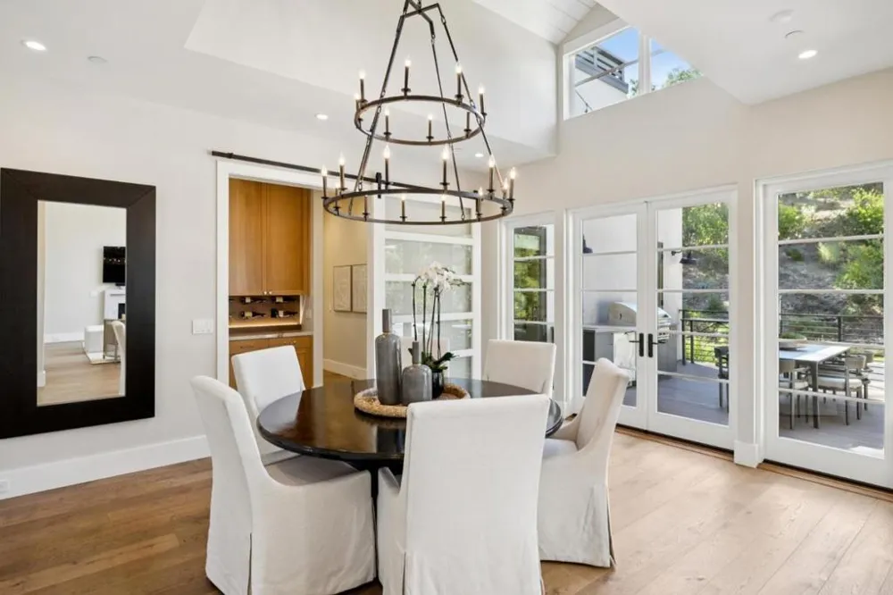 160 Fawn Lane Portola Valley, CA 94028
