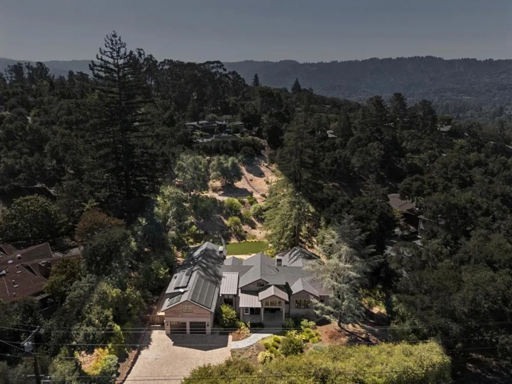 160 Fawn Lane Portola Valley, CA 94028