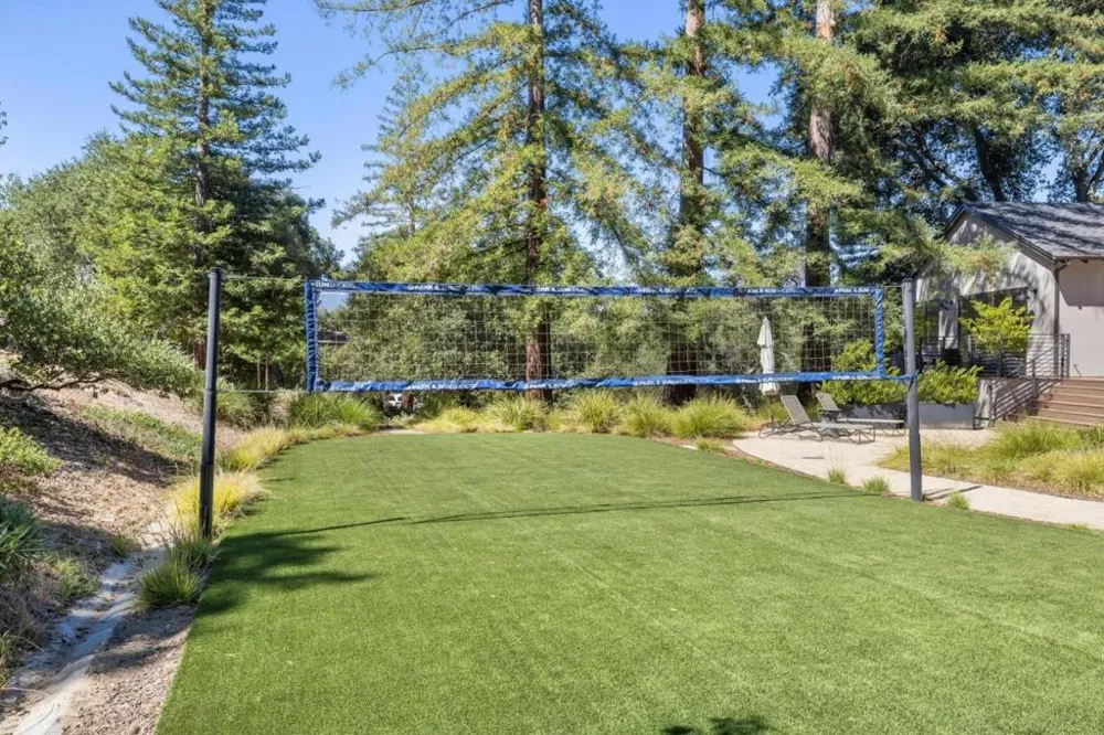 160 Fawn Lane Portola Valley, CA 94028