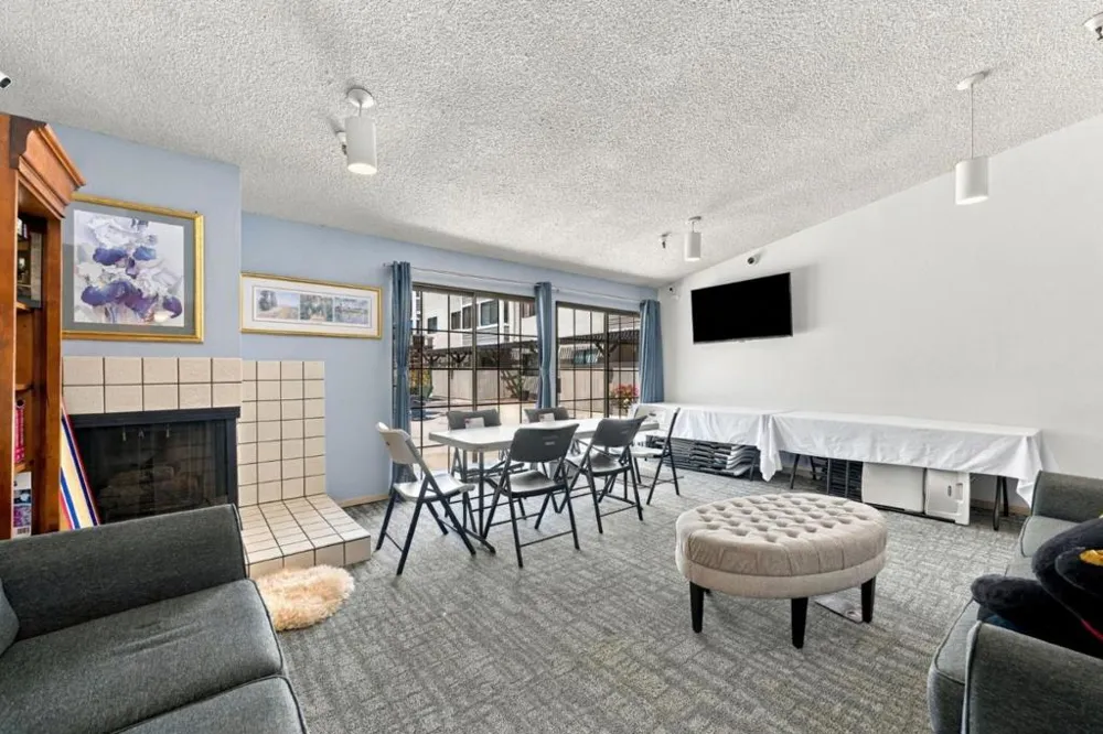 240 Bayshore Boulevard #307 San Mateo, CA 94401