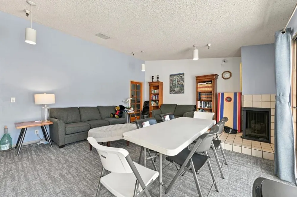 240 Bayshore Boulevard #307 San Mateo, CA 94401