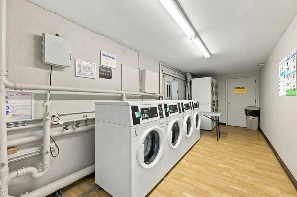 240 Bayshore Boulevard #307 San Mateo, CA 94401