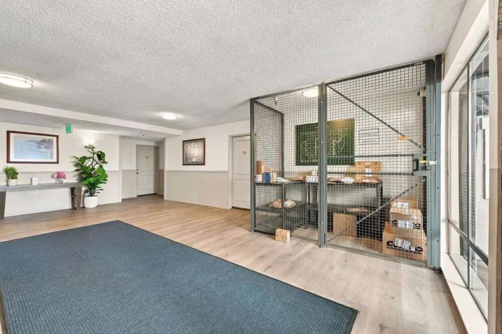 240 Bayshore Boulevard #307 San Mateo, CA 94401