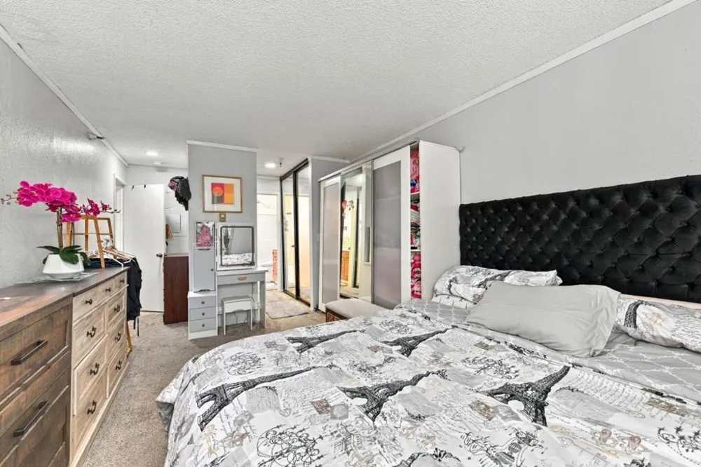 240 Bayshore Boulevard #307 San Mateo, CA 94401