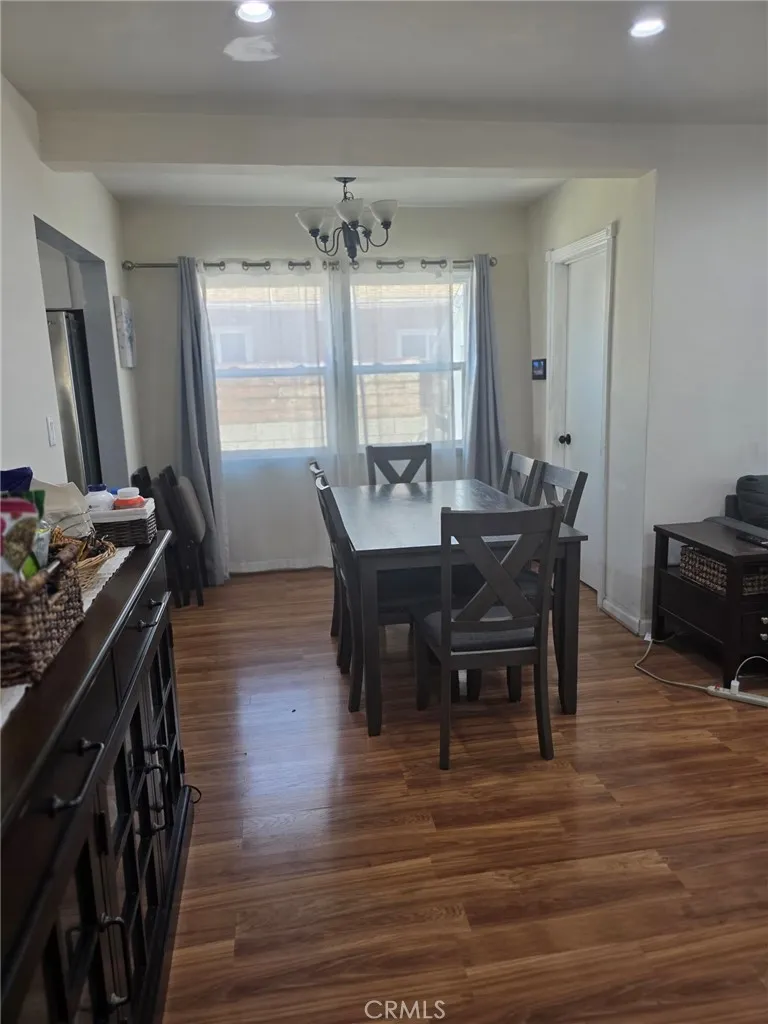 7453 Blewett Avenue Lake Balboa, CA 91406