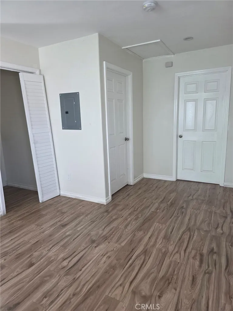 7453 Blewett Avenue Lake Balboa, CA 91406