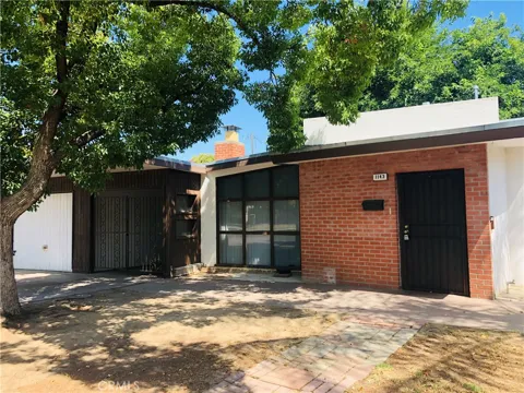 1143 E Simpson