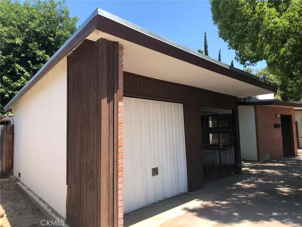 1143 E Simpson Fresno, CA 93704