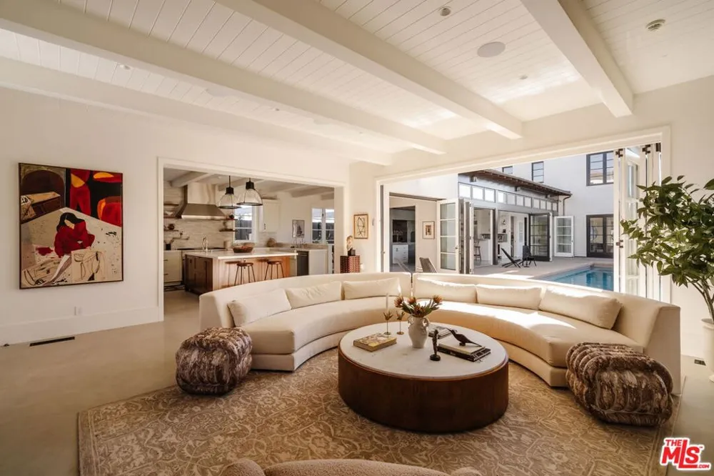 931 Chautauqua Boulevard Pacific Palisades, CA 90272