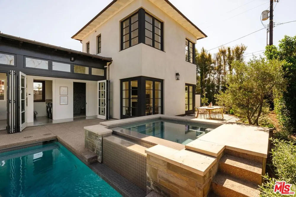 931 Chautauqua Boulevard Pacific Palisades, CA 90272