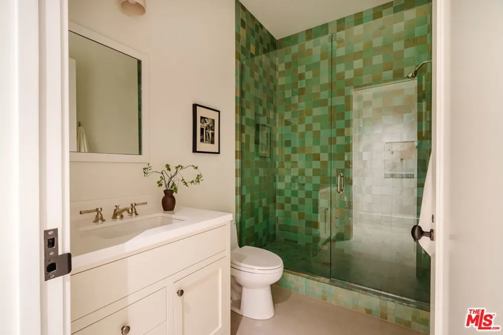 931 Chautauqua Boulevard Pacific Palisades, CA 90272