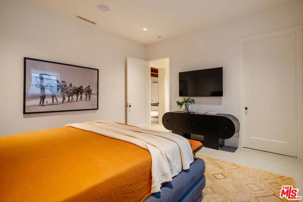931 Chautauqua Boulevard Pacific Palisades, CA 90272