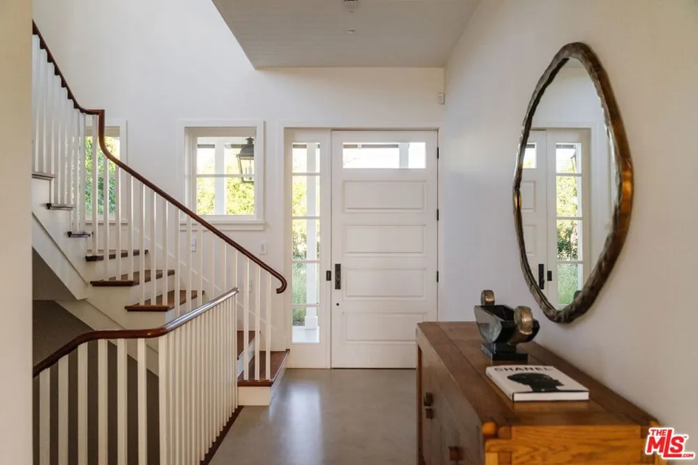 931 Chautauqua Boulevard Pacific Palisades, CA 90272