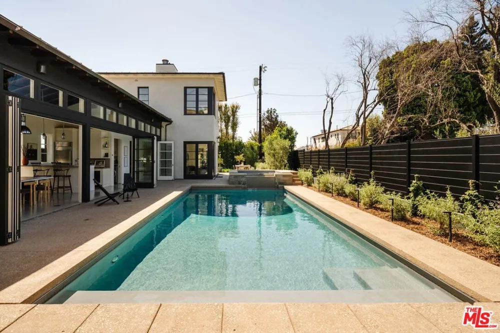 931 Chautauqua Boulevard Pacific Palisades, CA 90272