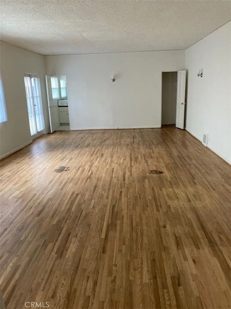 204 Belmont Long Beach, CA 90803