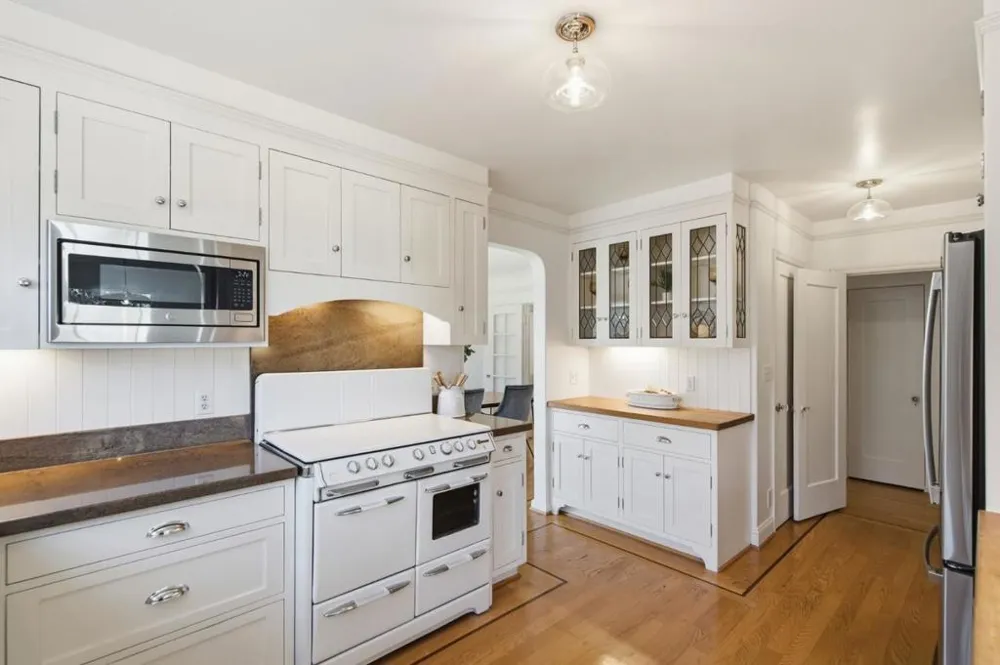 543 Jeter Street Redwood City, CA 94062