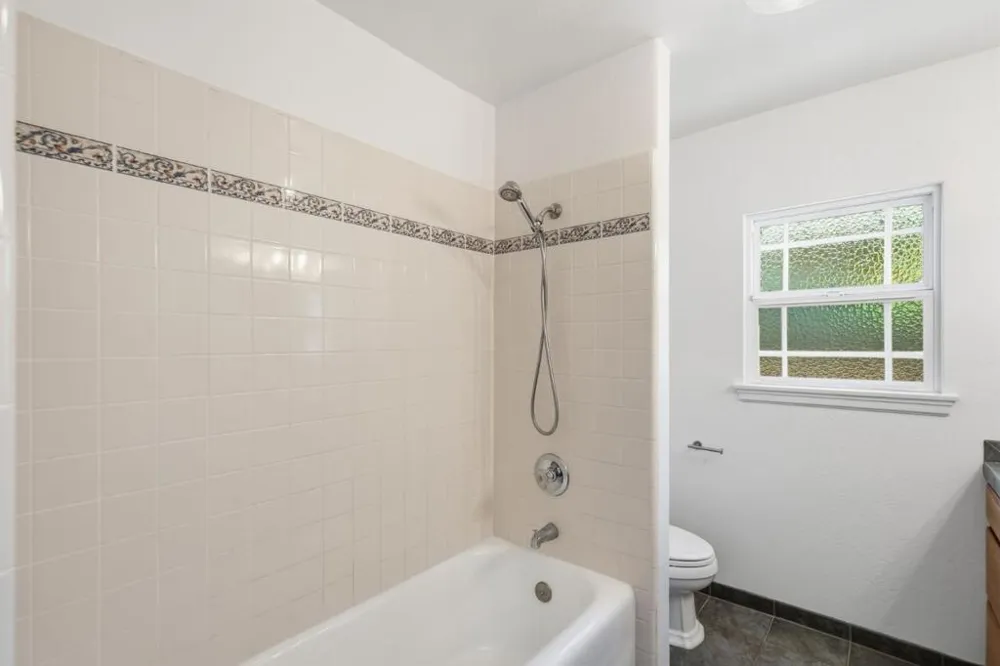 543 Jeter Street Redwood City, CA 94062
