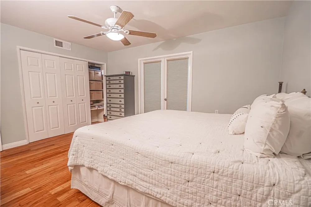 26811 Oak Branch Circle Newhall, CA 91321