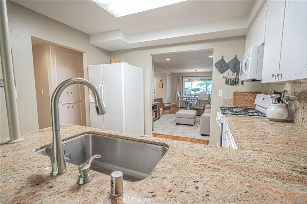 26811 Oak Branch Circle Newhall, CA 91321