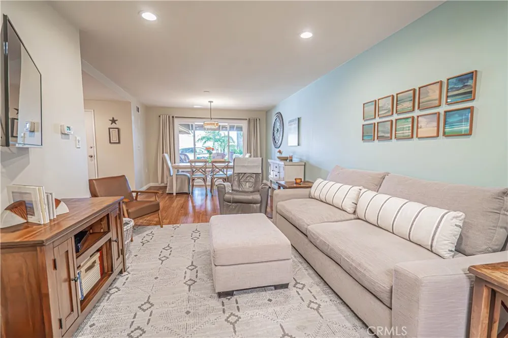 26811 Oak Branch Circle Newhall, CA 91321