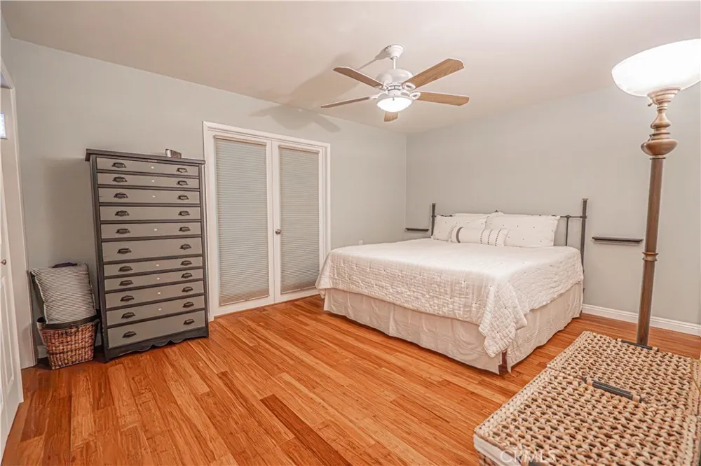 26811 Oak Branch Circle Newhall, CA 91321