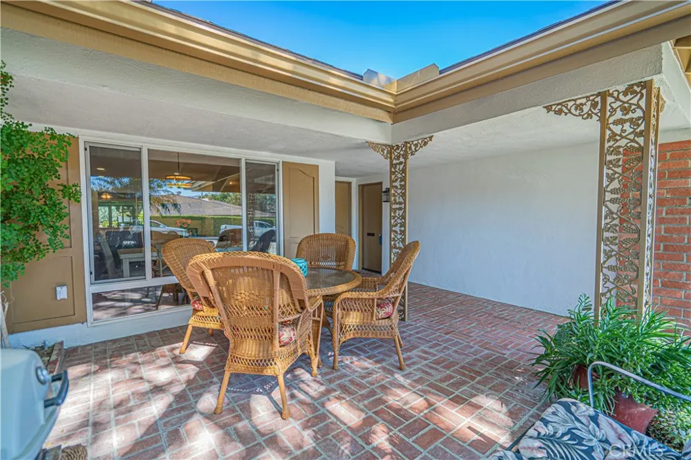 26811 Oak Branch Circle Newhall, CA 91321