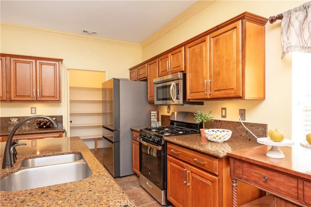13400 Baylor Victorville, CA 92392