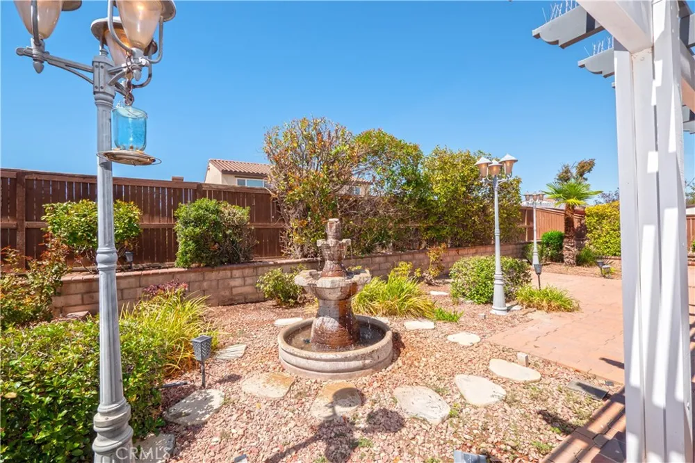 13400 Baylor Victorville, CA 92392