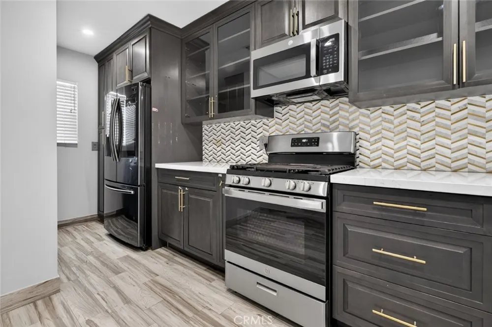 8055 Natick Ave Panorama City, CA 91402