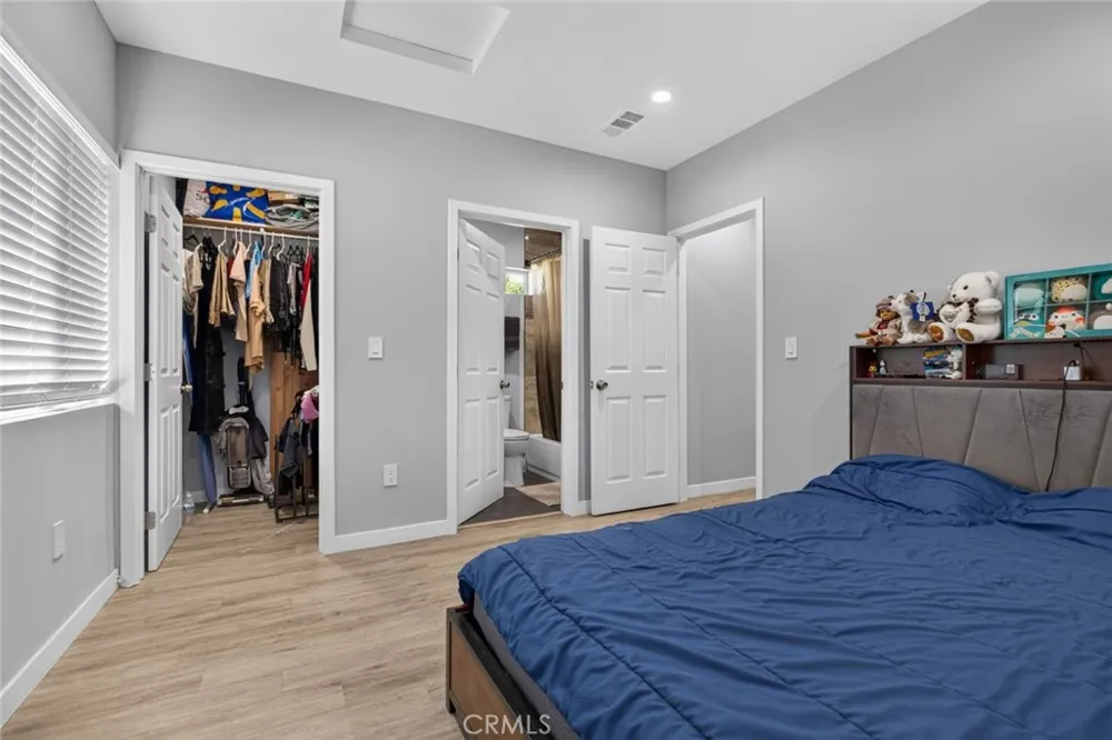 8055 Natick Ave Panorama City, CA 91402