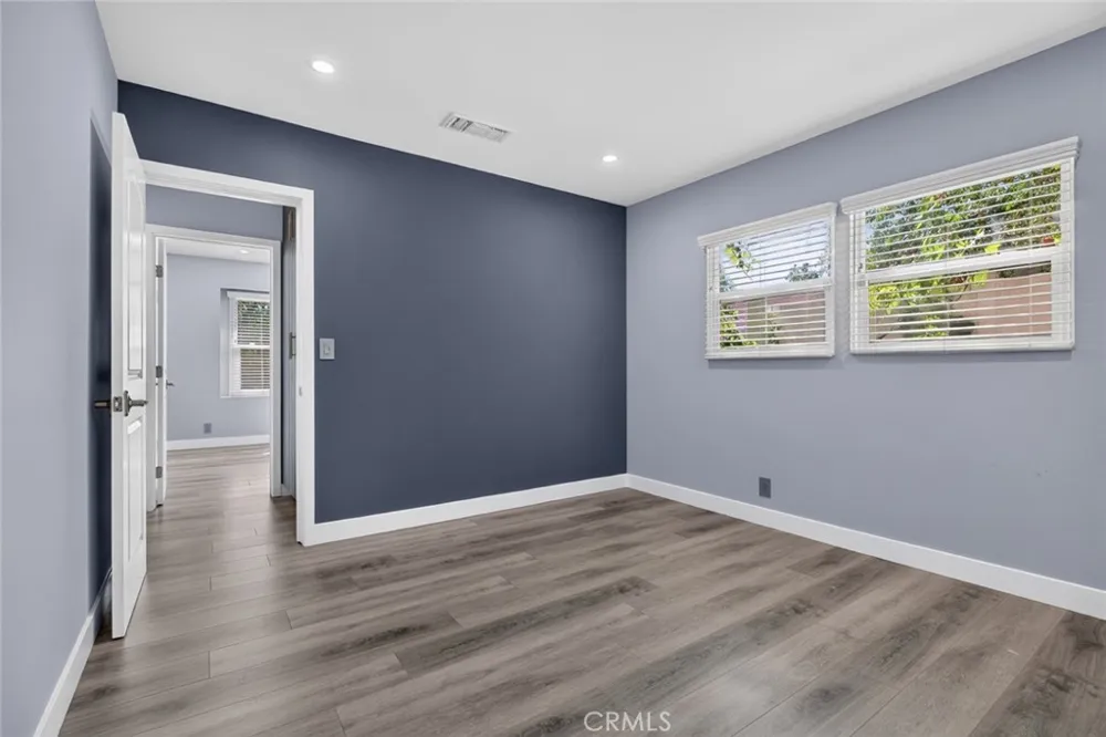 8055 Natick Ave Panorama City, CA 91402
