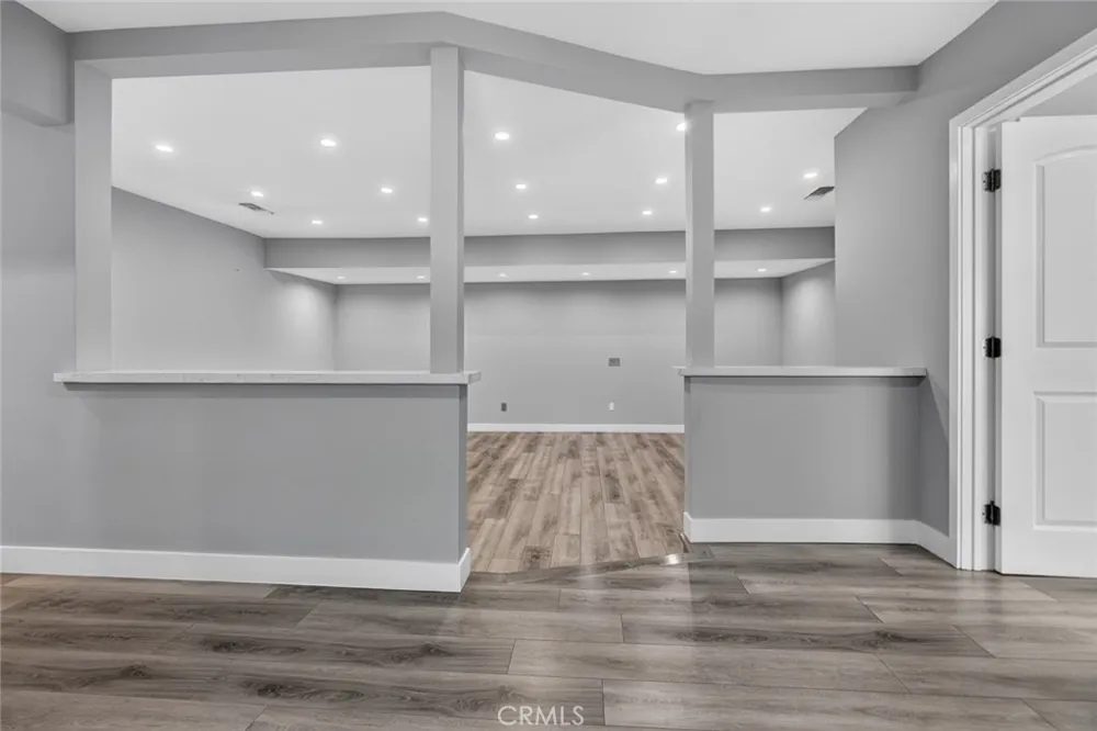 8055 Natick Ave Panorama City, CA 91402