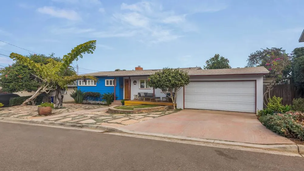 541 Tarento Dr San Diego, CA 92106