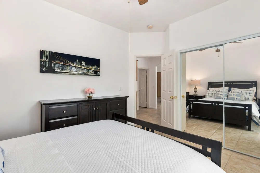 2123 E Nicola Road E Palm Springs, CA 92262