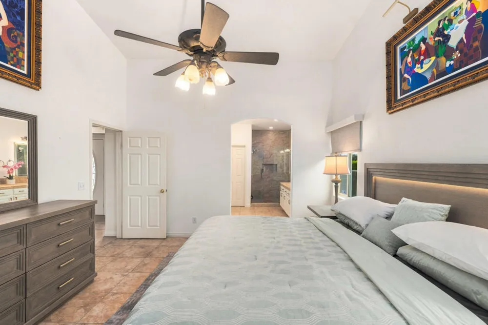 2123 E Nicola Road E Palm Springs, CA 92262