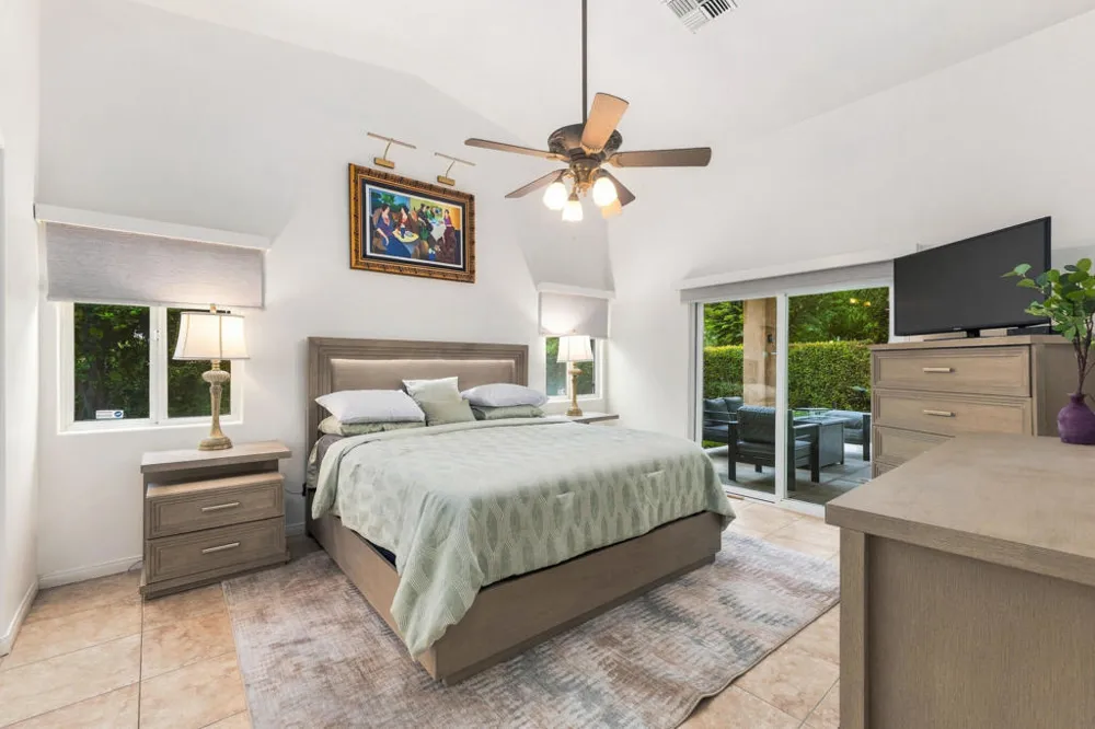 2123 E Nicola Road E Palm Springs, CA 92262