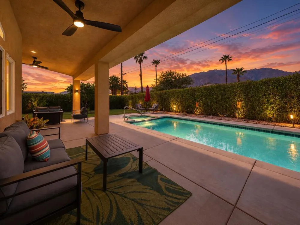 2123 E Nicola Road E Palm Springs, CA 92262