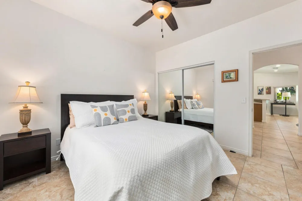 2123 E Nicola Road E Palm Springs, CA 92262
