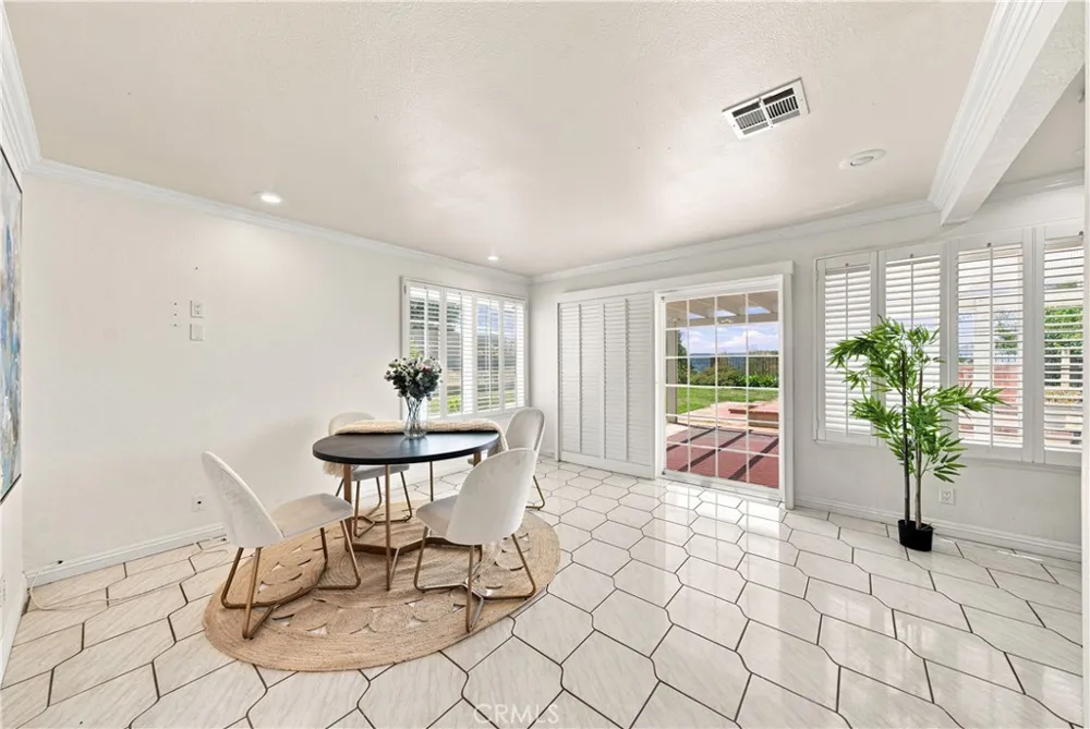 482 Vista Del Norte Walnut, CA 91789