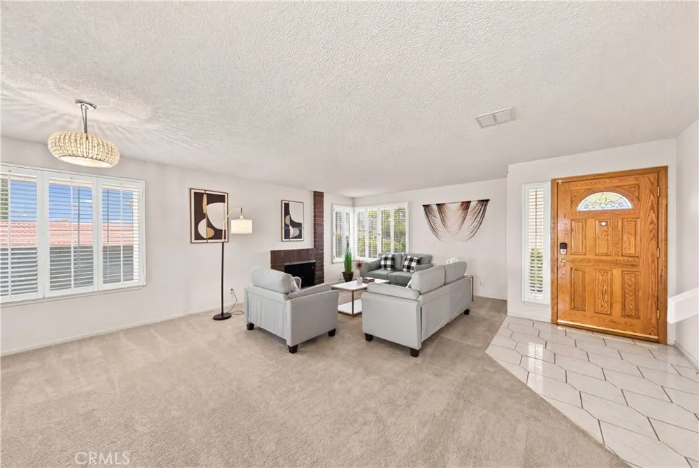 482 Vista Del Norte Walnut, CA 91789