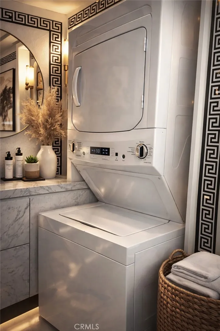 147 W Acacia Avenue #121 Glendale, CA 91204